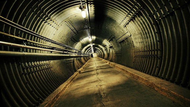 Blast tunnel photo Diefenbunker Canada’s Cold War Museum.jpg