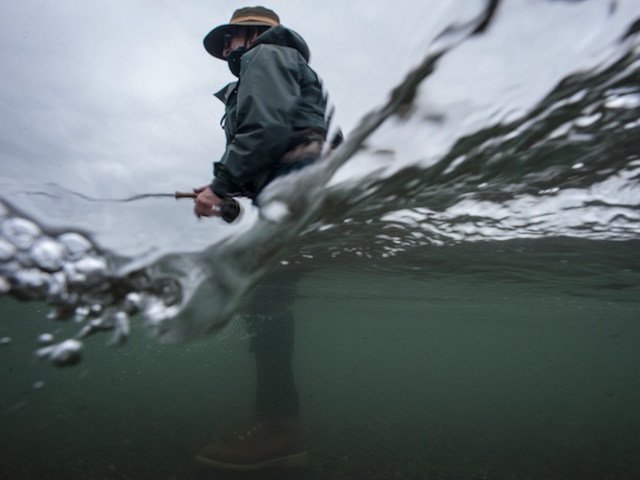 Finding & fixing leaks in your waders SunCruiser