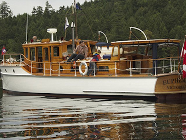 abernethy & gaudin boatbuilders - suncruiser