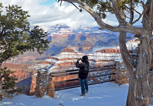 Grand_Canyon_NPS,_Snow_South_Rim_Dec242012_0473_-_Flickr_-_Grand_Canyon_NPS.jpg