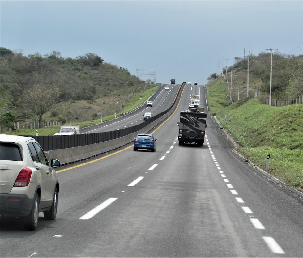 6 On the road to Veracruz Hwy 180.JPG