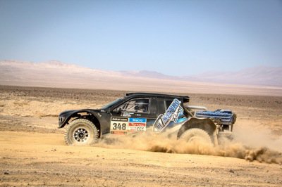 4 Dakar.jpg