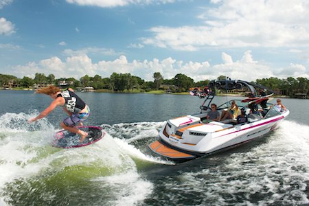 Nautique Wake Surf