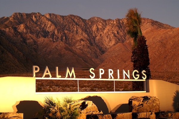 Welcome to palm Springs sign.JPG
